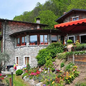 La Fonte Di Mariella Landhuis Gravedona